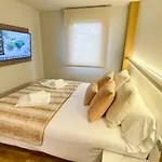 Deluxe Apartamento *