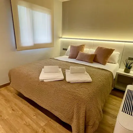 Deluxe Apartment *