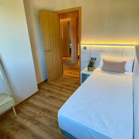 Deluxe Sanxenxo